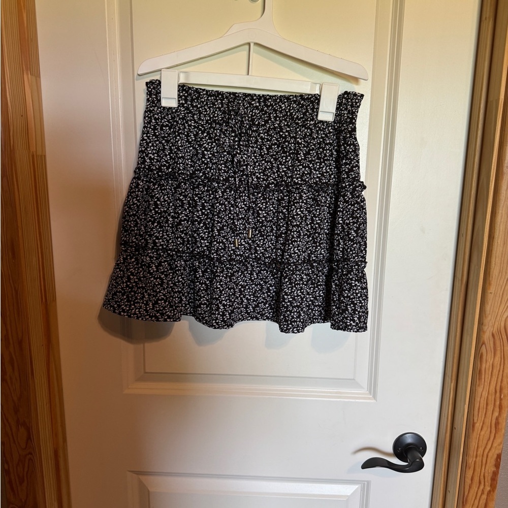 Indigo Rising Women Size Medium Floral Black Skirt